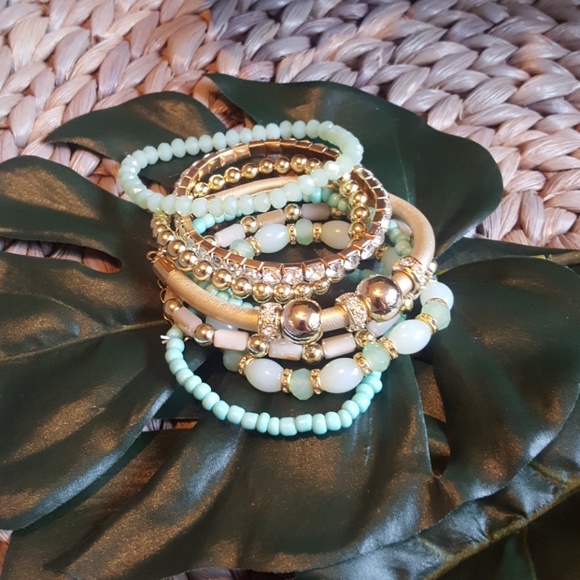 Mint/Gold stackable bracelets - Picture 3 of 7